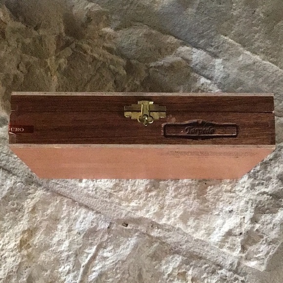 - Padron Premium Wood Empty Cigar Box - Picture 3 of 6